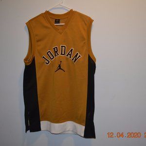 JORDAN 23 JERSEY TANK SIZE M  MEN AIR